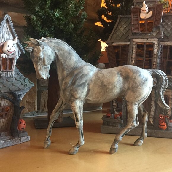 RARE/MINT Breyer Retired Limited Edition Halloween Horse Series: 2004 “Cryptic” - Picture 5 of 16